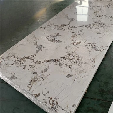 Vysoko lesklý PVC mramorový obkladový plech